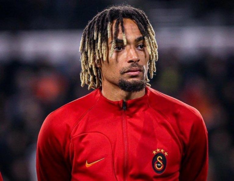 Sacha Boey suena como nuevo fichaje del Bayern.