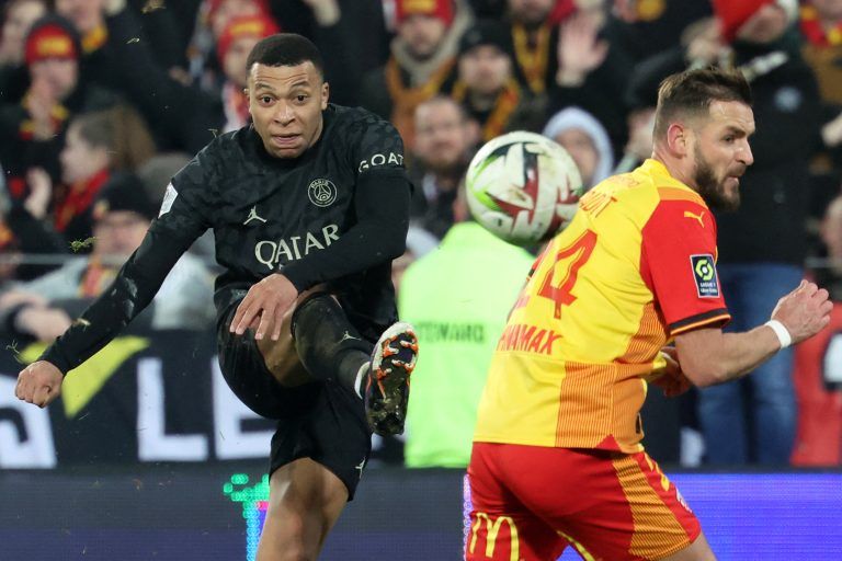 PSG Lens Mbappé