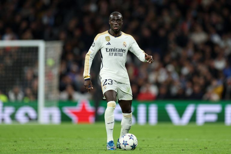Ferland Mendy será titular ante el Barcelona
