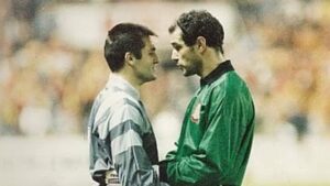 Andoni Zubizarreta y Santiago Cañizares en su debut // Fuente: TVE