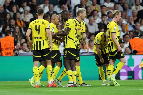 Los jugadores del Borussia Dortmund celebrando uno de los goles en el Bernabéu