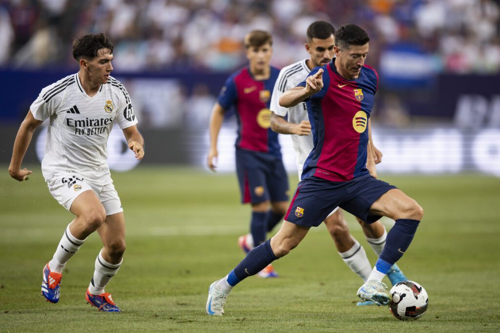 Horario y donde ver la final de la Supercopa de España entre el Real Madrid y el Barcelona