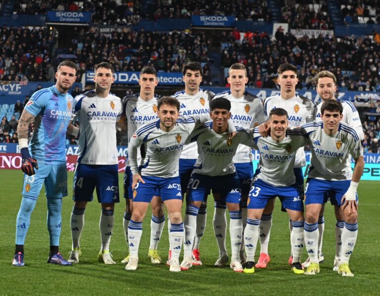 La plantilla del Real Zaragoza que se convierte en el abuelo de la Liga Hypermotion