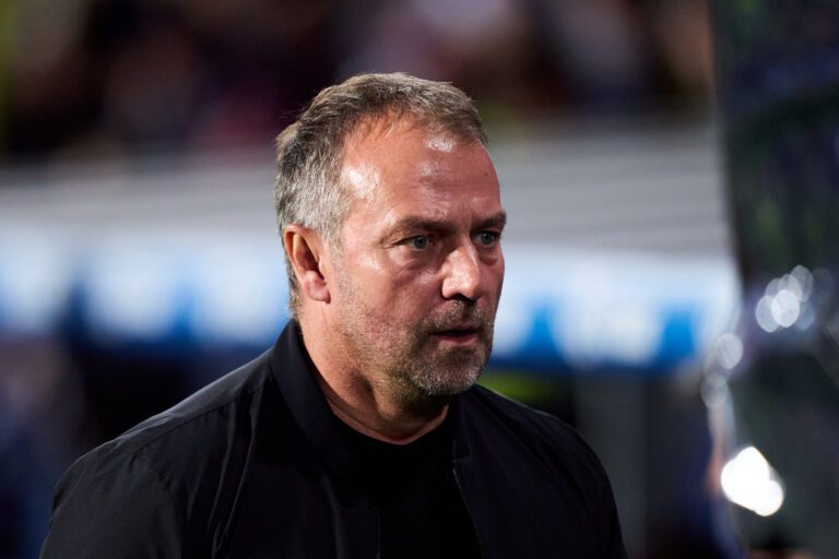 Hansi Flcik en una imagen de archivo entre la Real Sociedad y el Barcelona