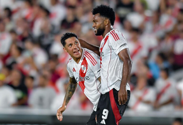 Crónica River Plate vs México.