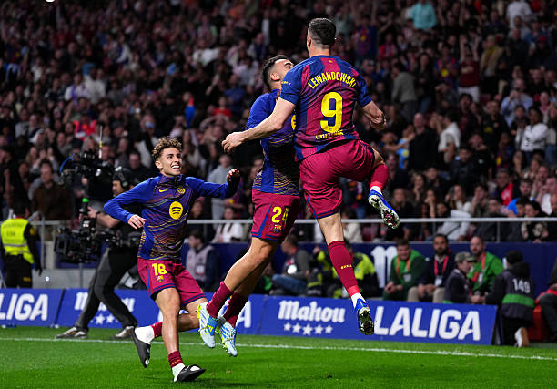 Lewandowski celebra la victoria del Barcelona