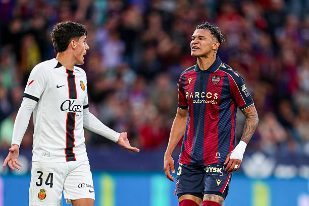 Levante y Mallorca, dos equipos que se la juegan en LaLiga